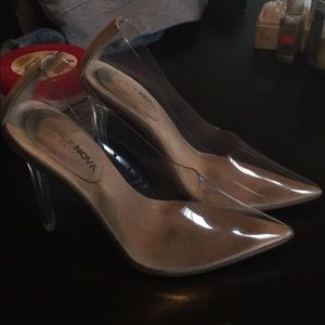 Transparent pumps